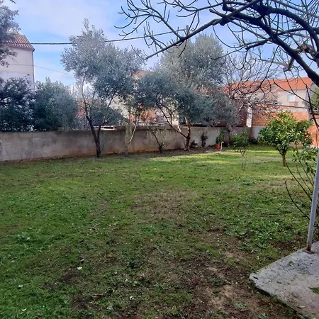 Villa Goldy Biograd Na Moru Exterior photo