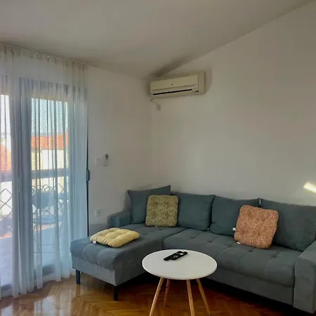 Villa Goldy Biograd Na Moru Exterior photo